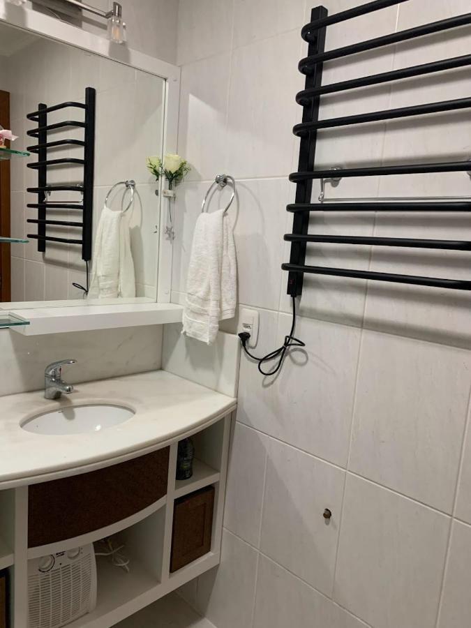 Apartamento junto à Rua Coberta, recém decorado Gramado Exterior foto